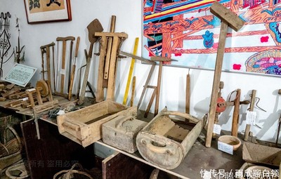 转业军人的情怀坚守 自费百万收藏两万老物件，免费开放却忧心失窃